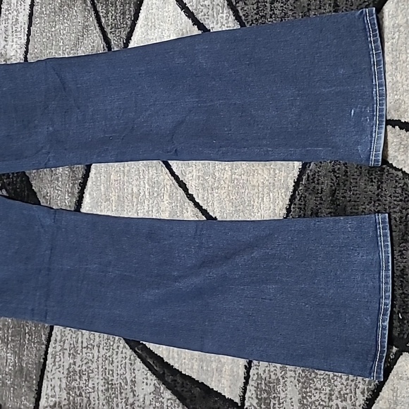 ROCK REVIVAL BETTY EMBROIDERED RHINESTONES EASY FIT BOOT-CUT DENIM JEAN - Picture 13 of 14